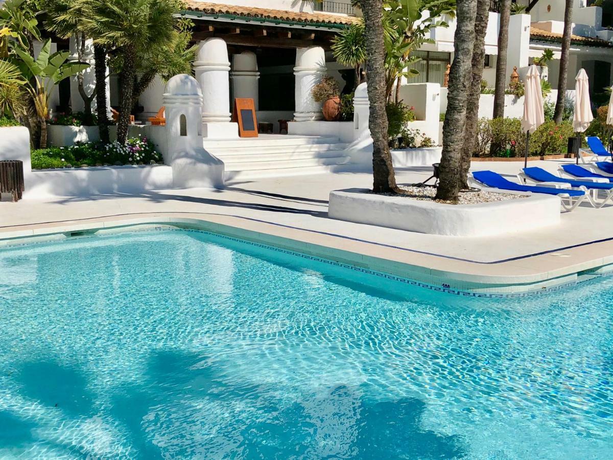 Luxury Apartment In La Isla, Walking Distance To Puerto Banus Marbellac Extérieur photo